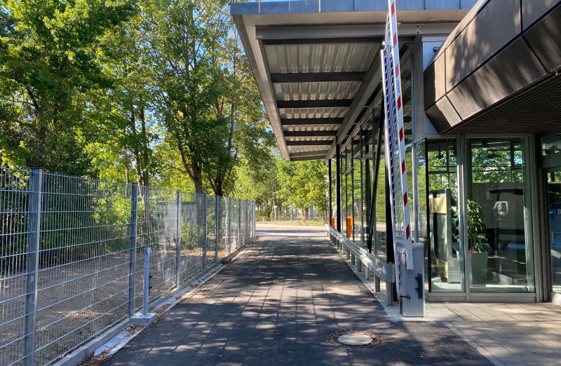 MAGNETIC Schrankenanlage